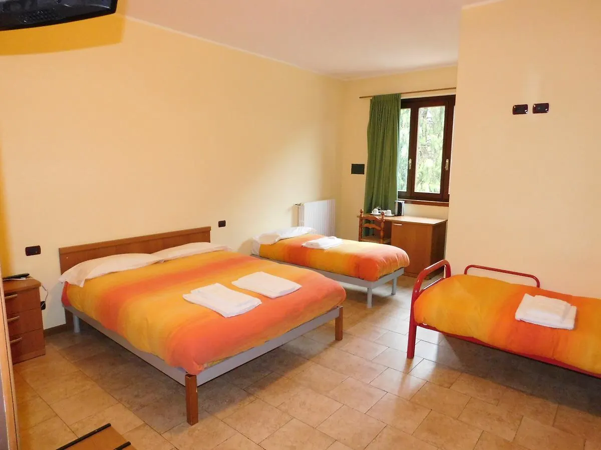 Ostello Dei Tasso Camerata Cornello Hostel